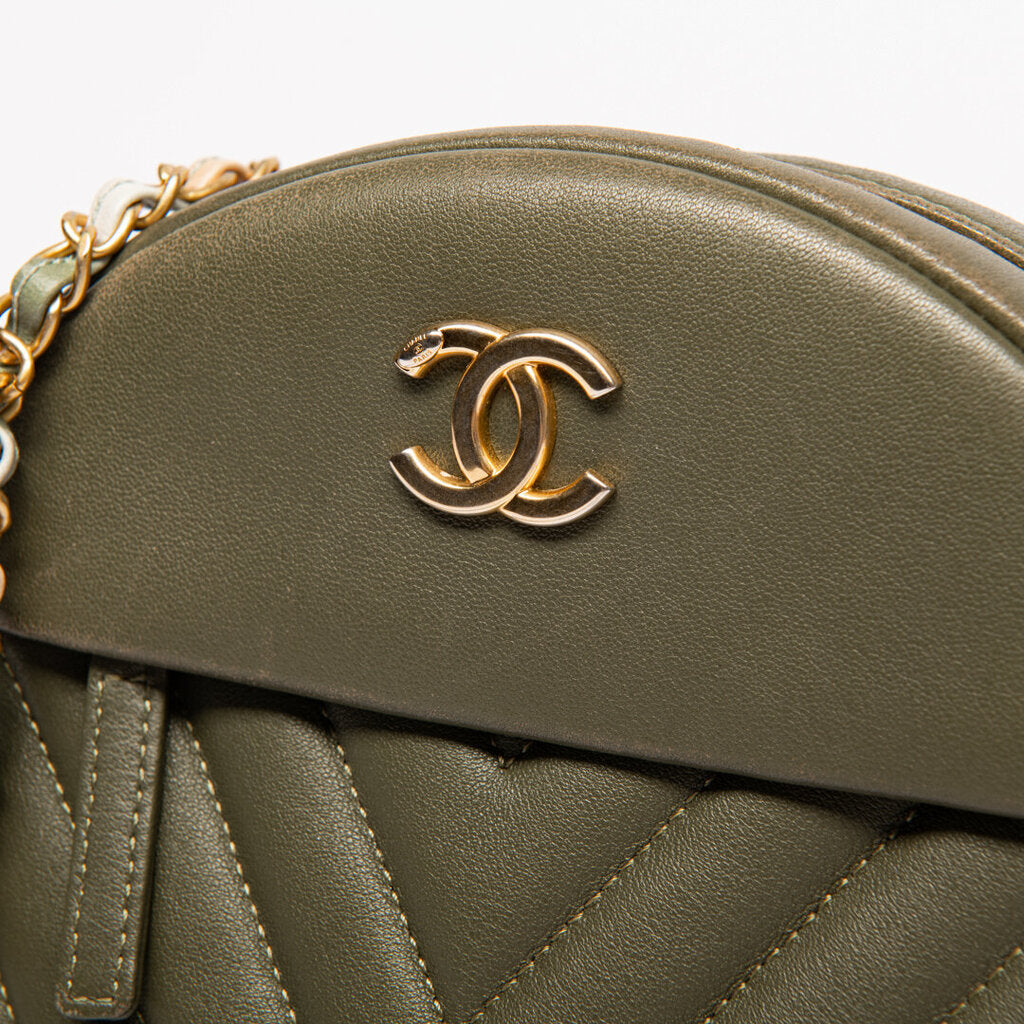 Chanel Green Round As Earth Crossbody (2018)