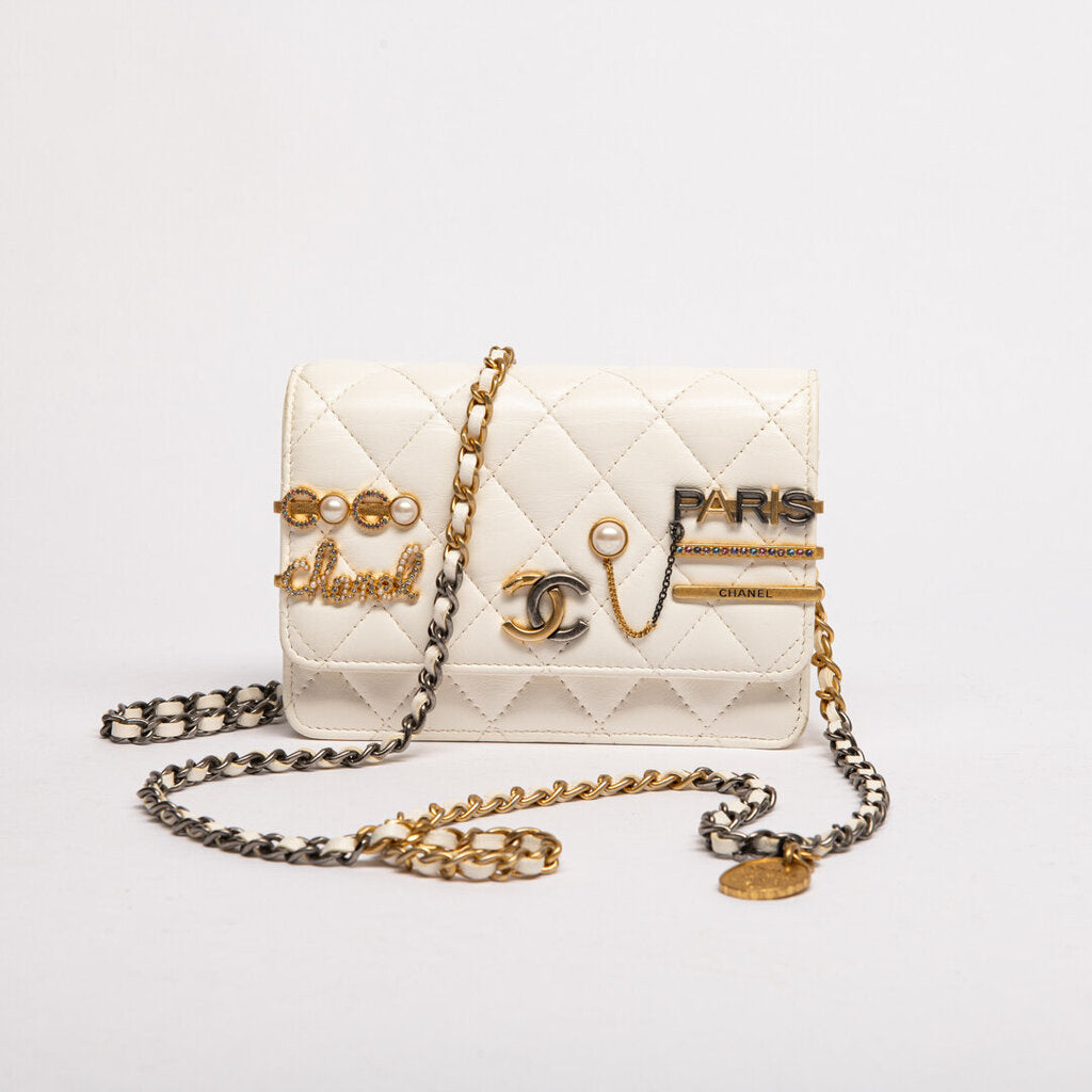 Chanel White Cruise 22 Coco Clips WOC