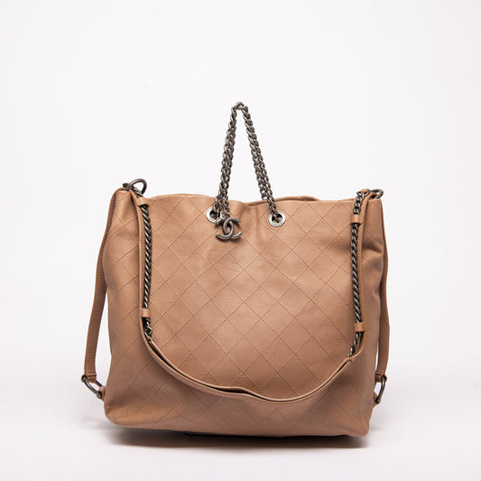 Chanel Quilted Calfskin Mauve Bucket Tote