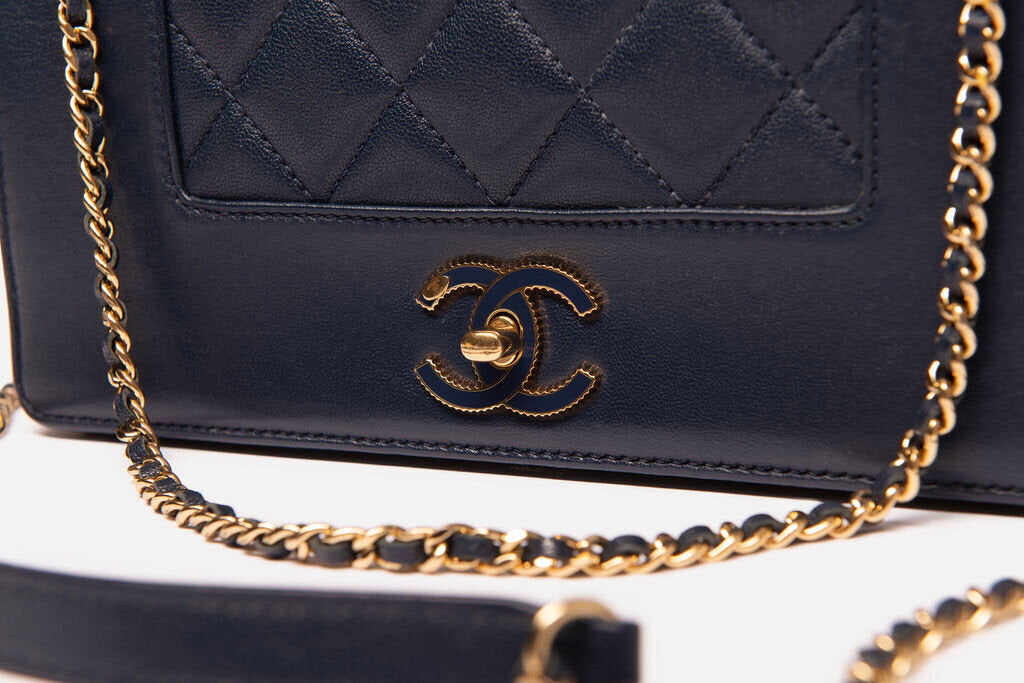 Chanel Navy Blue Quilted Calfskin Wide Smooth Edge Flap