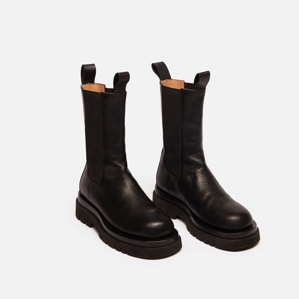 Bottega Veneta Black Leather Chelsea Boot