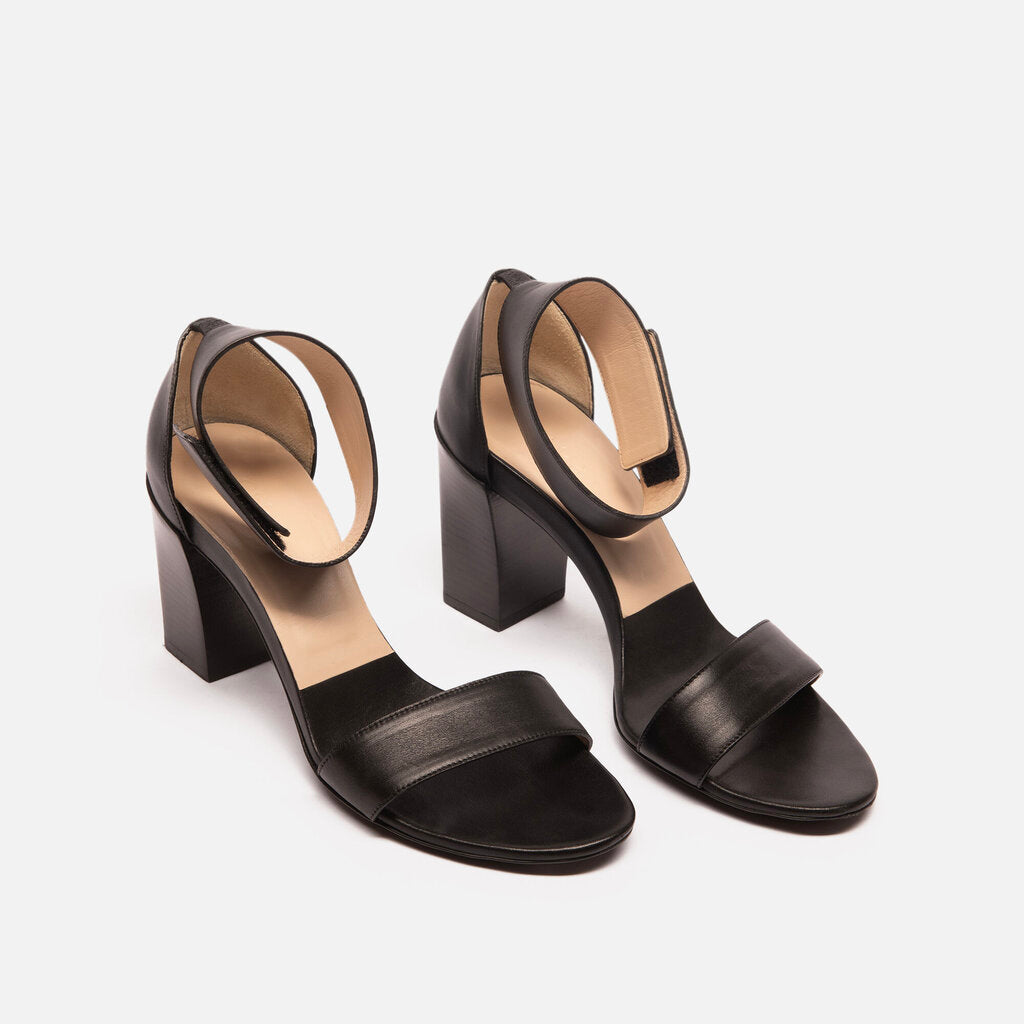 Chloe Black Leather Heeled Sandals