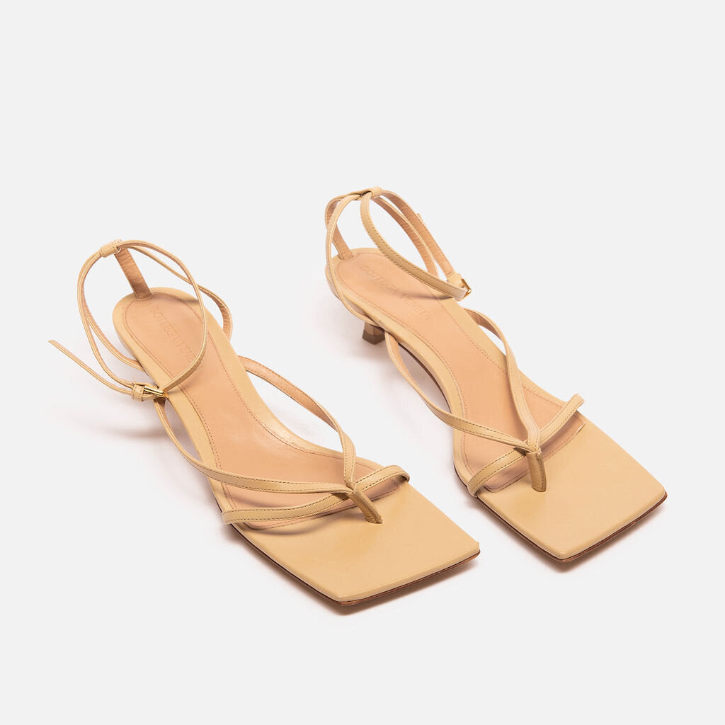 Bottega Veneta Nude Leather Square Toe Kitten Heel
