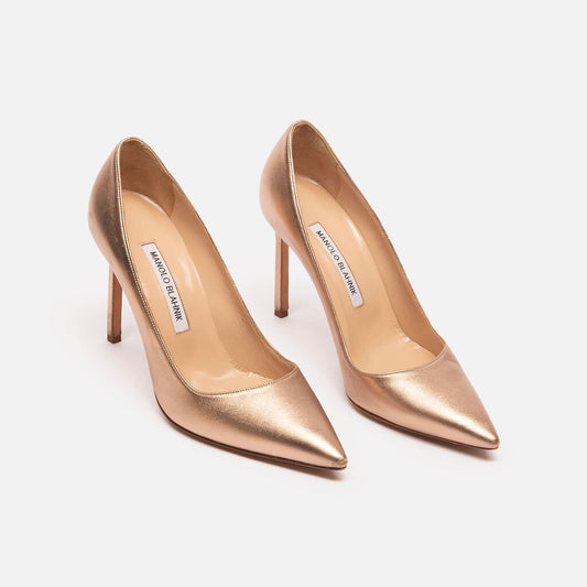 Manolo Blahnik Rose Metallic Pumps