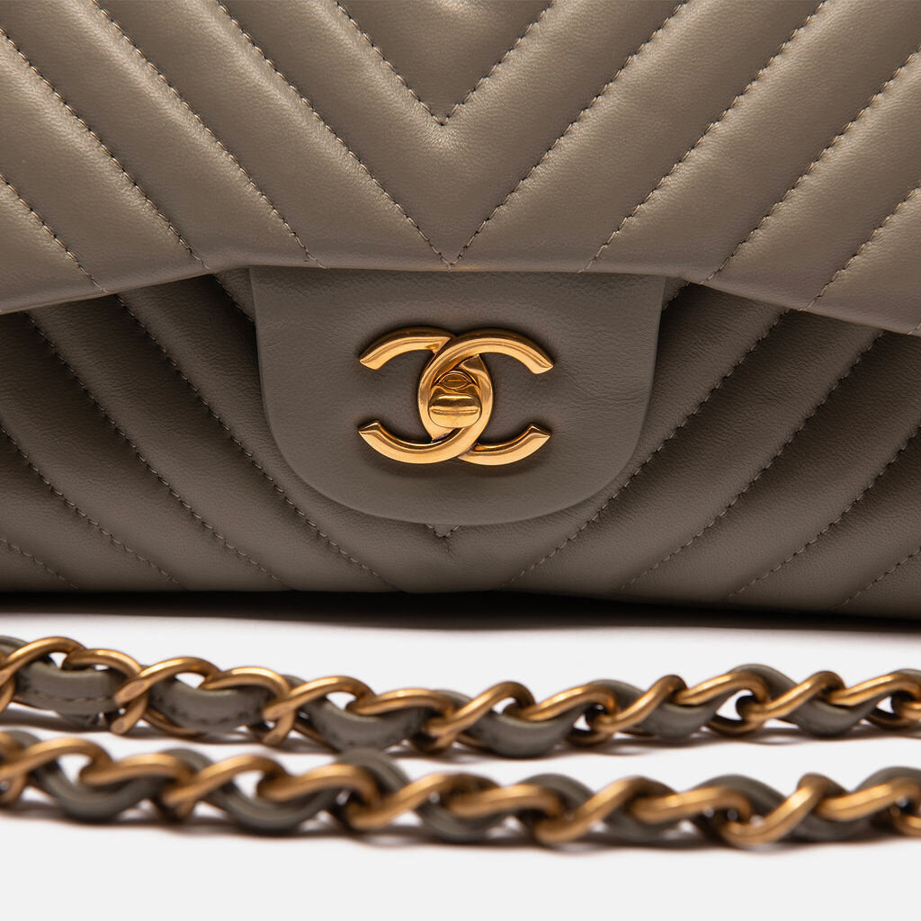 Chanel Grey Chevron Jumbo Classic Double Flap (21 Series)