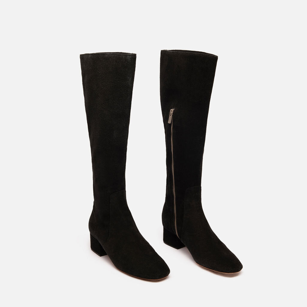 Doen Black Suede Boots