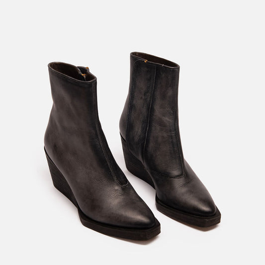 Zoe Lee Navy Leather Snap & Zip Western Style Boot