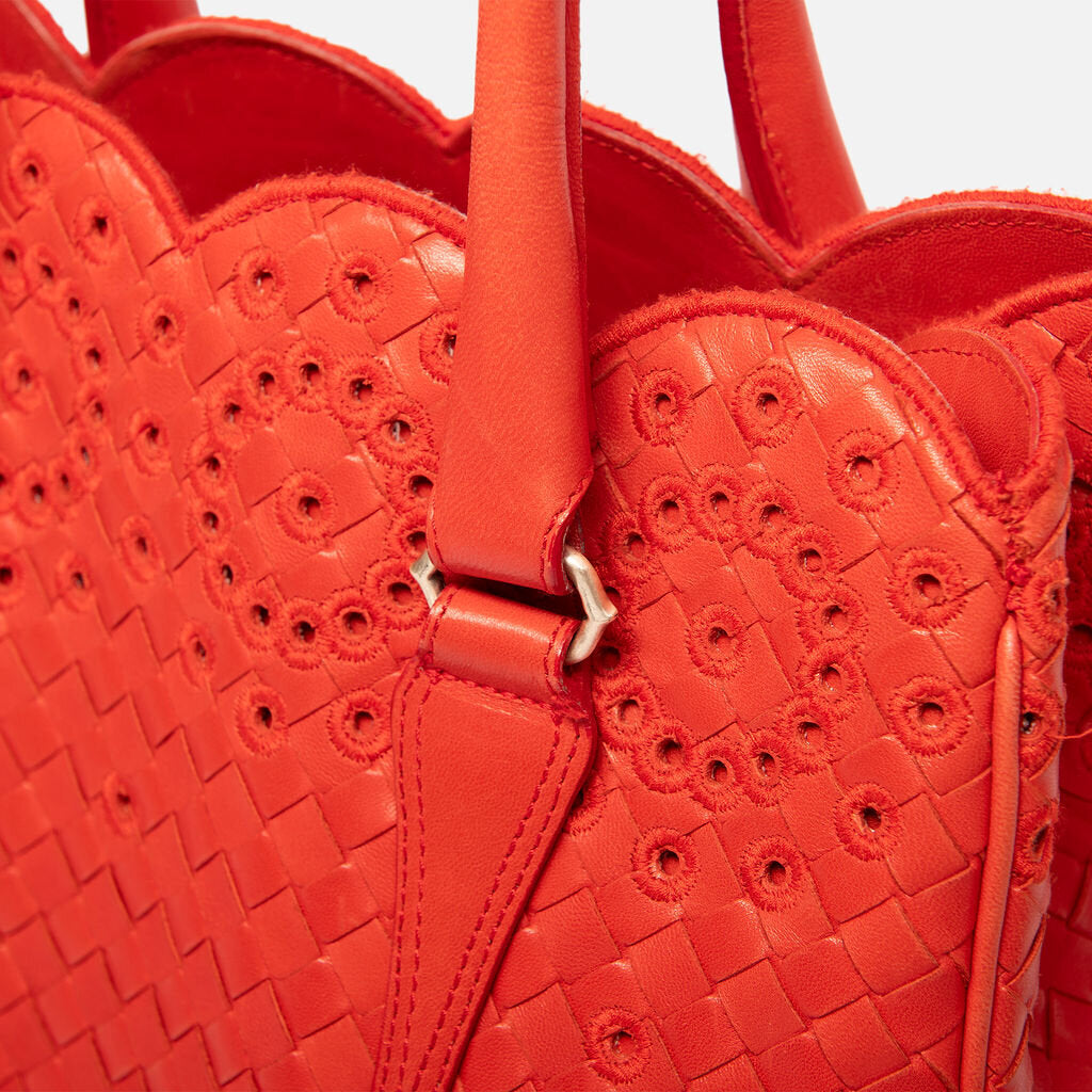 Bottega Veneta Red Intrecciato Scalloped Tote