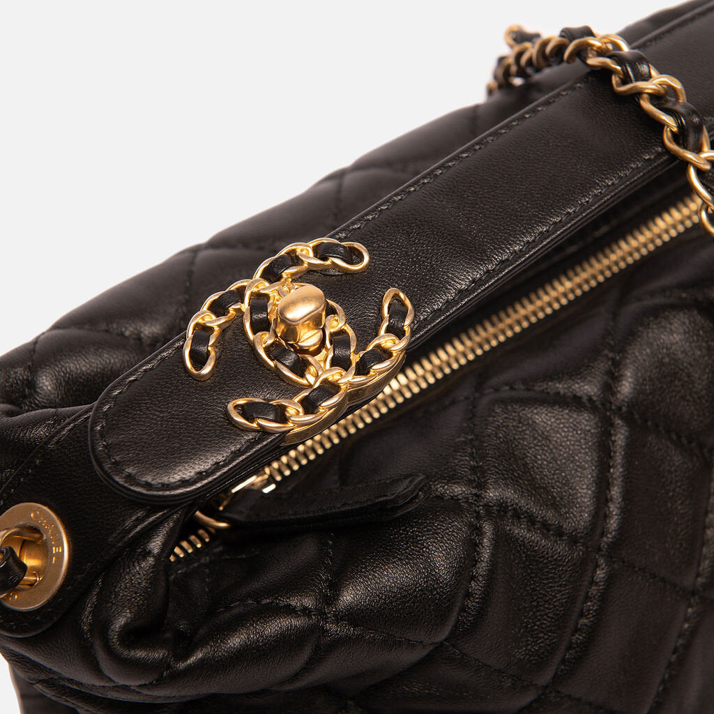 Chanel Black Quilted Perfect Meeting Turnlock Hobo