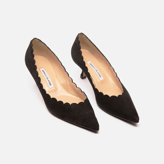 Manolo Blahnik Suede Scallop Pump