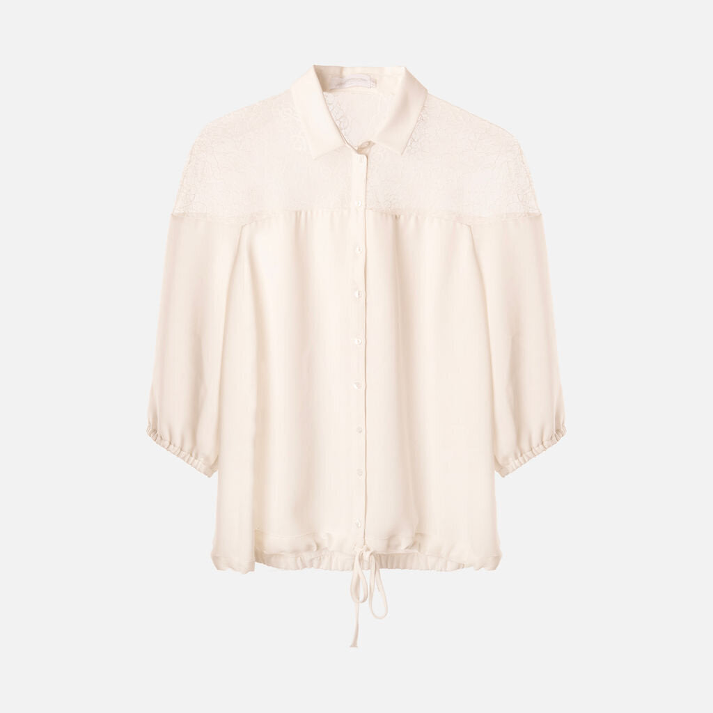 Ann Fontaine White Poly Lace SS Button Up Top