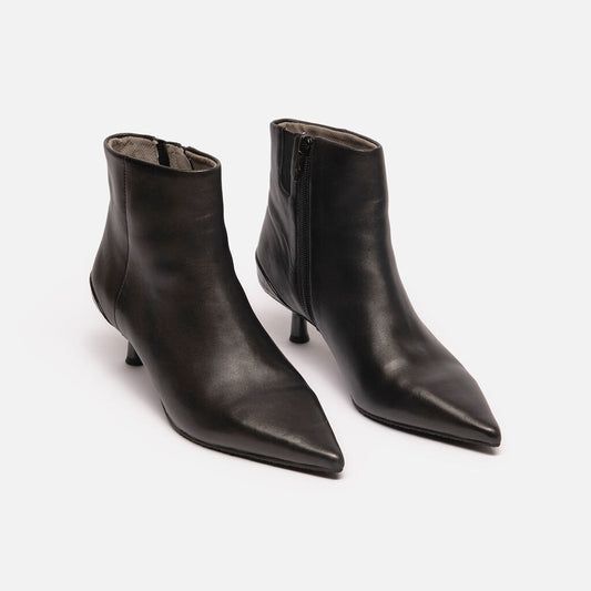 Donald Pliner Black Leather Booties