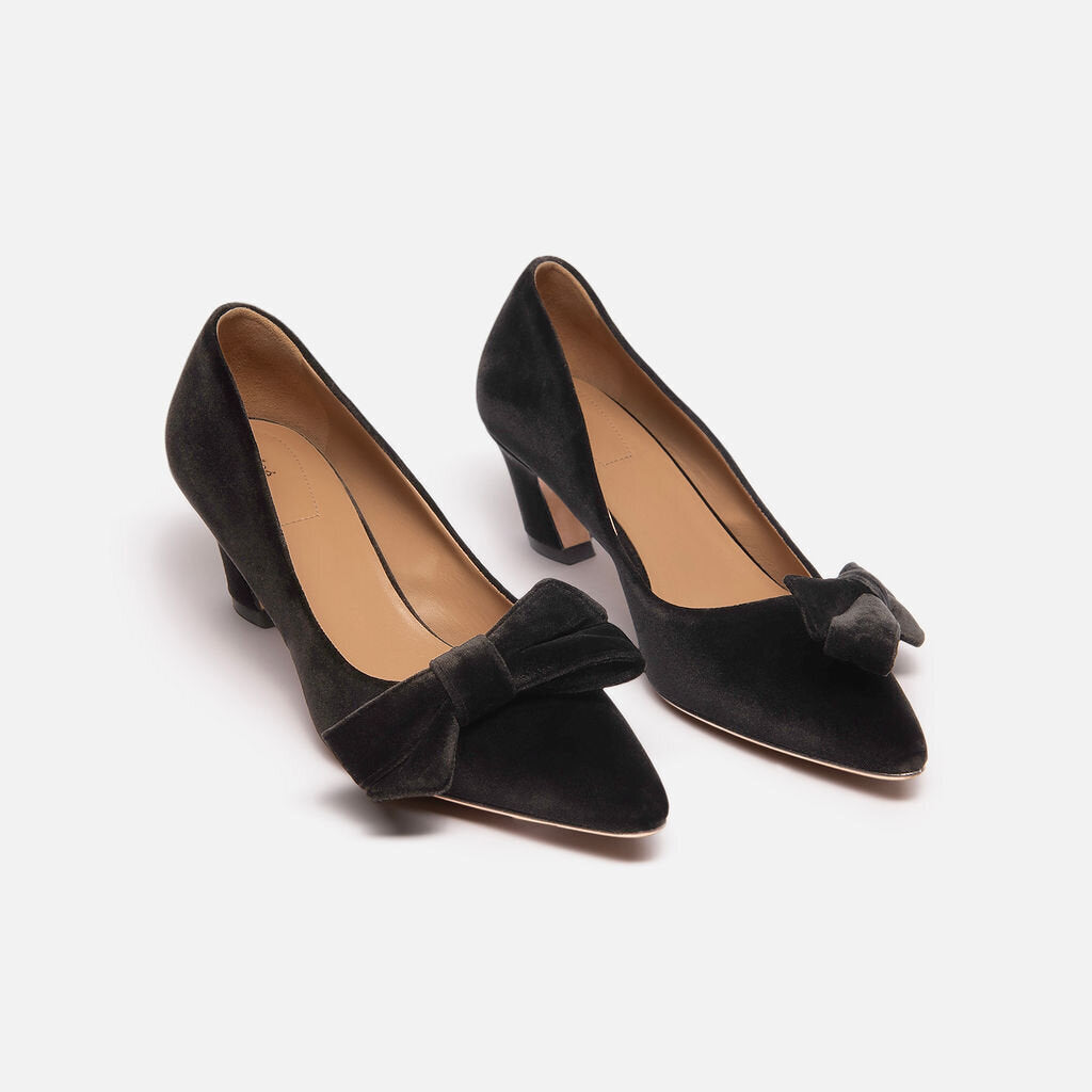 Chloe Black Suede Pumps