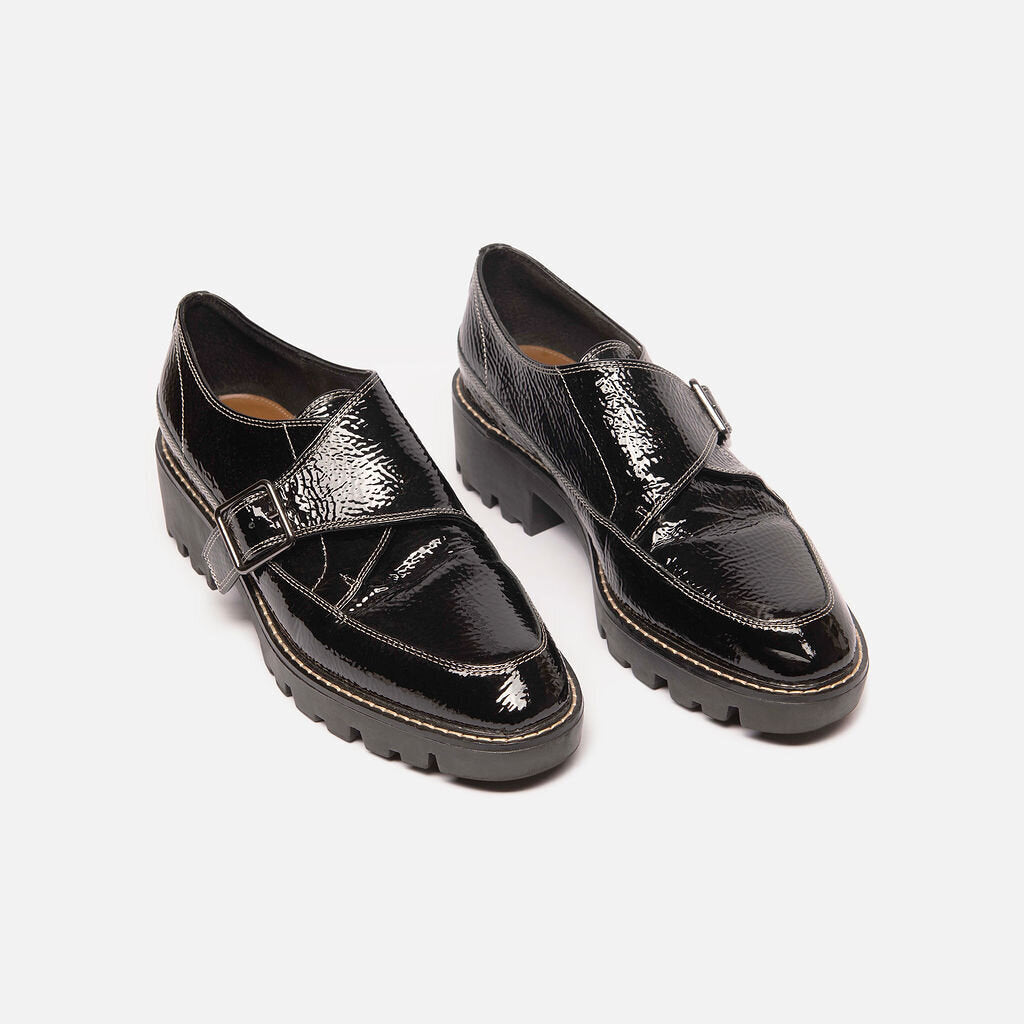Donald Pliner Black Patent White Stiching Loafers