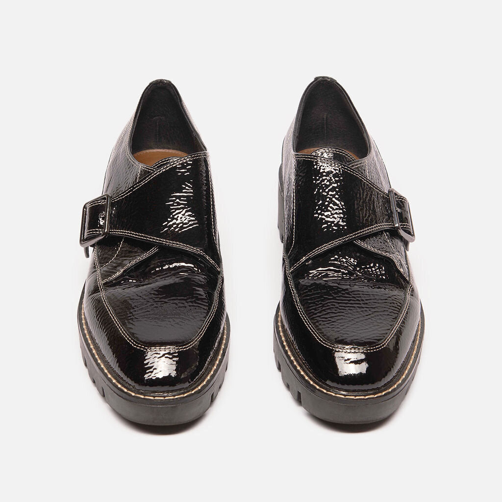 Donald Pliner Black Patent White Stiching Loafers