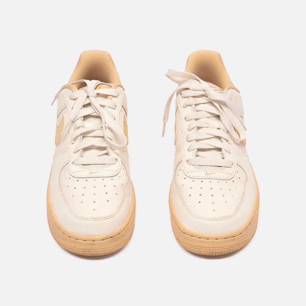 Nike White Air Force 1 Sneaker