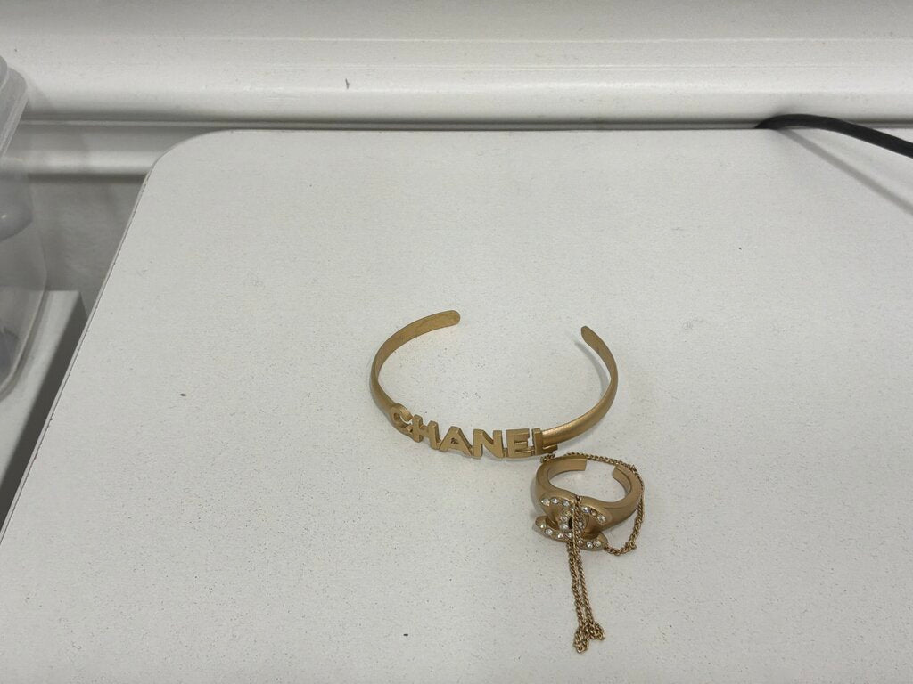 GT- Chanel Bracelet-Ring