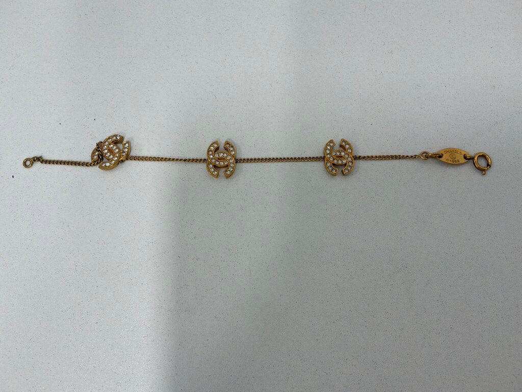 GT 3 “CC” chain bracelet 6.5’