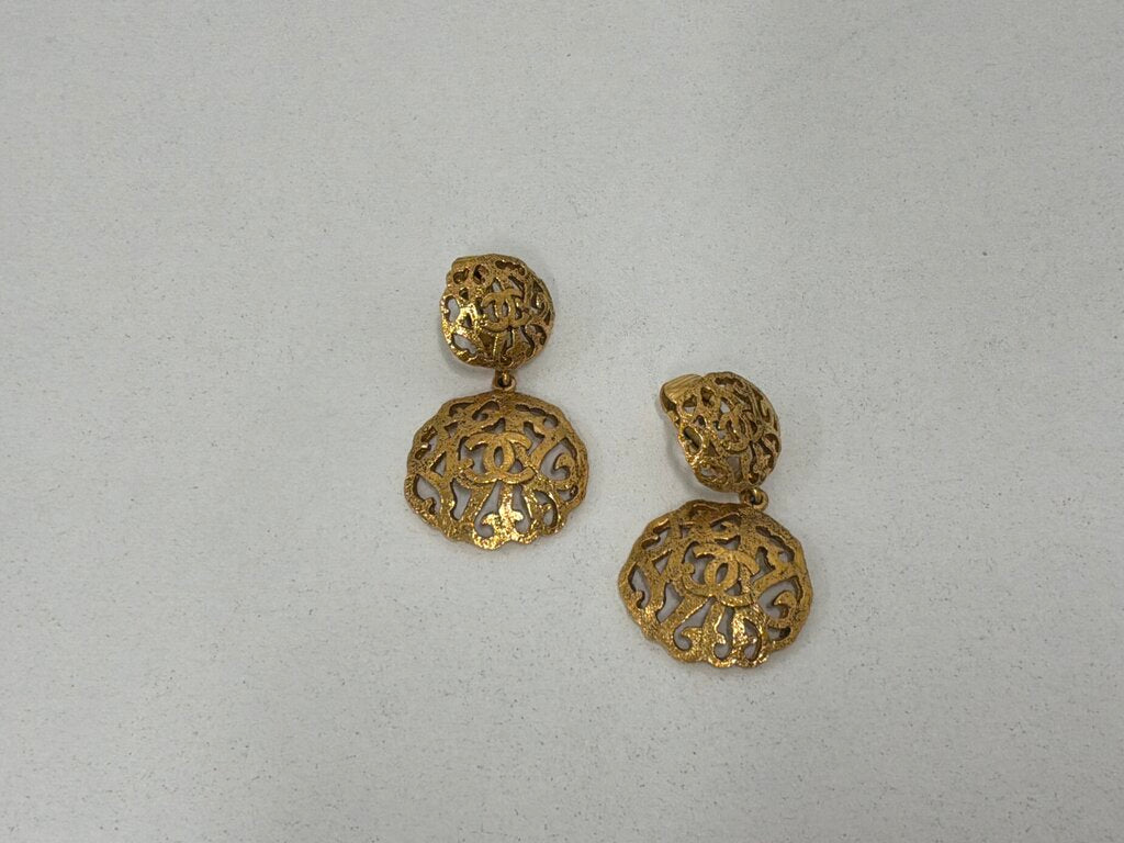 GT- Vintage 2718 Filigree Drop ER