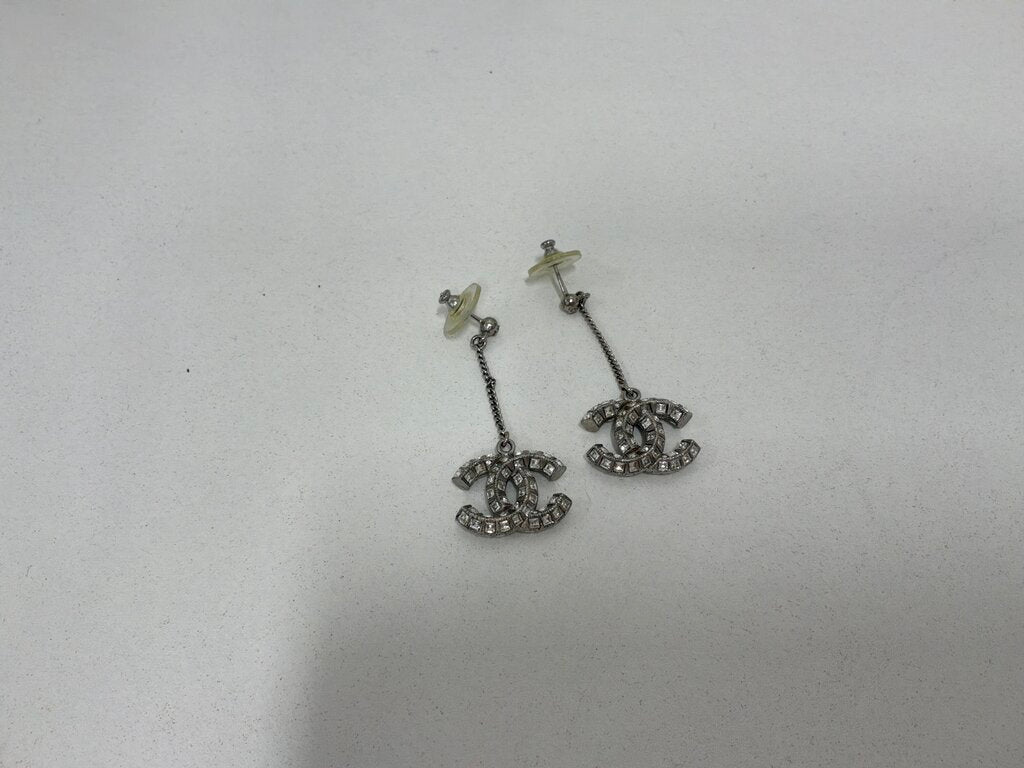 Drop CC Chain Earring -post back