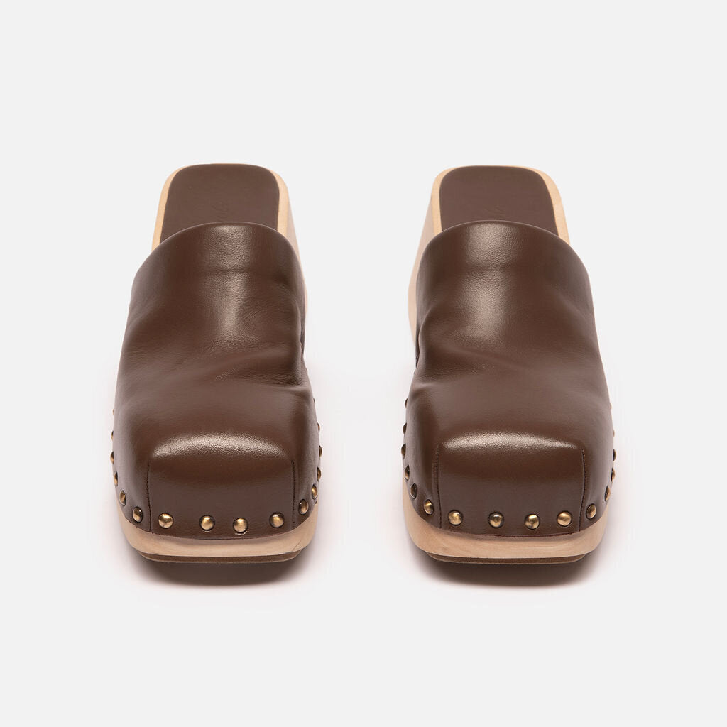 Marsey Brown Clogs