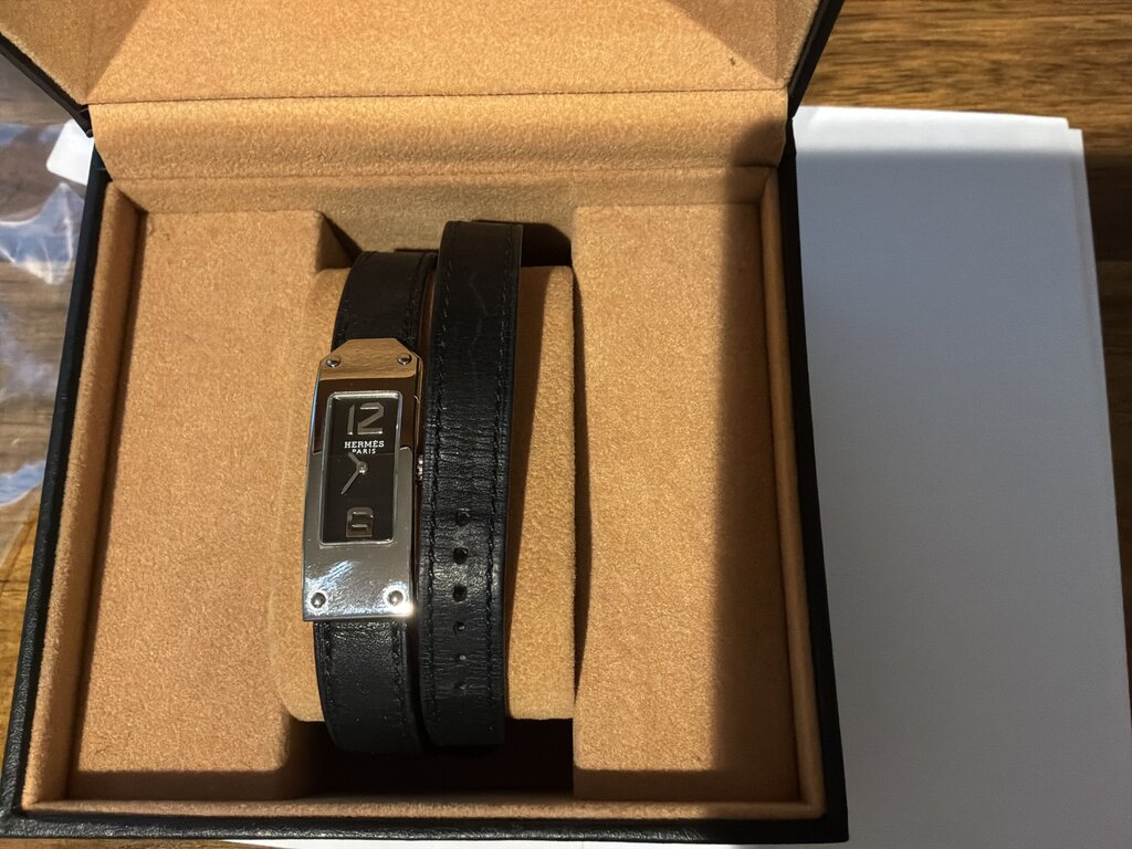 MEDIUM KELLY II WATCH W/ BOX
