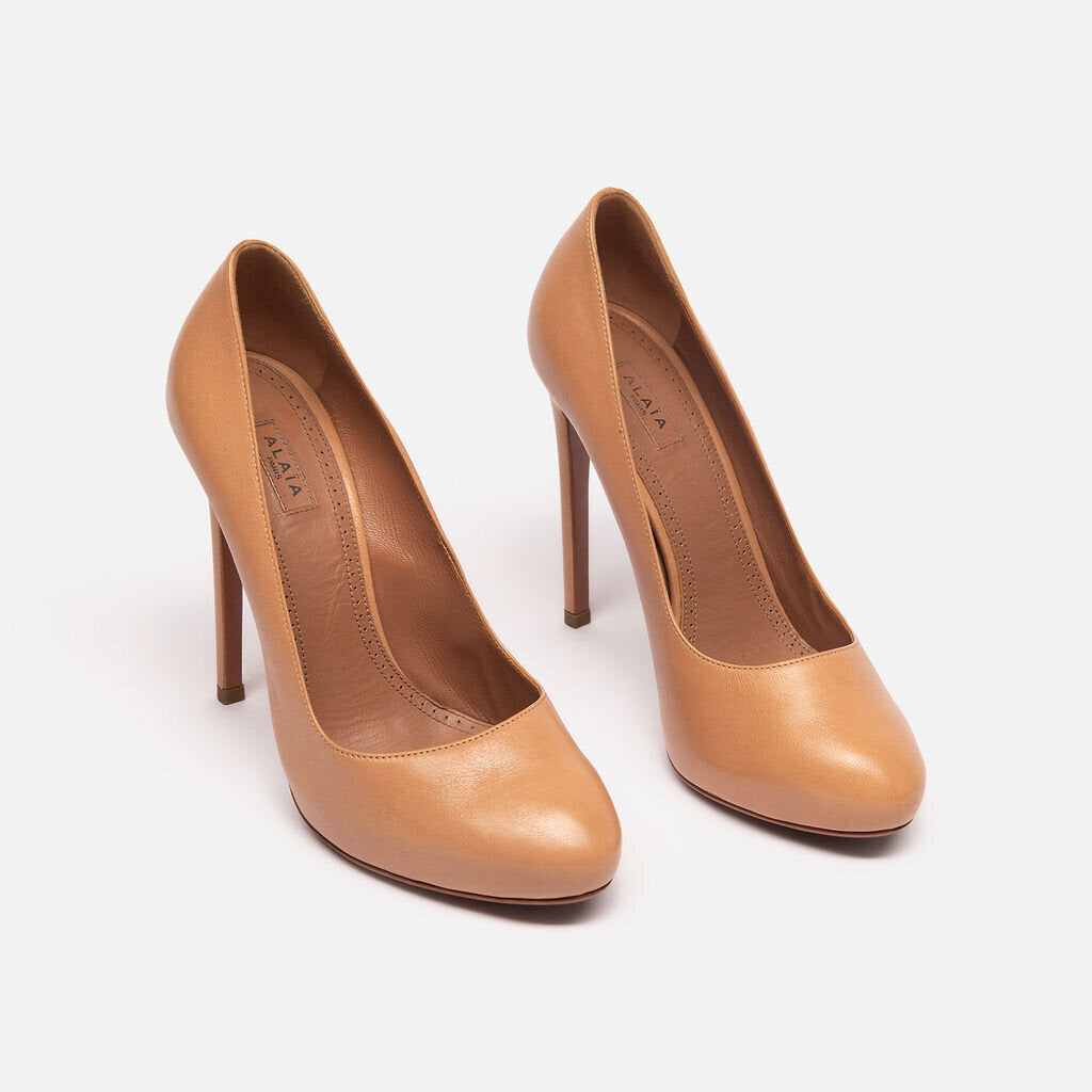 Alaia Tan Leather Pumps