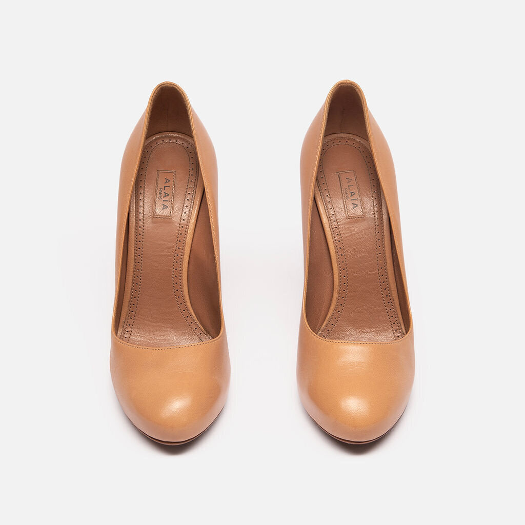 Alaia Tan Leather Pumps