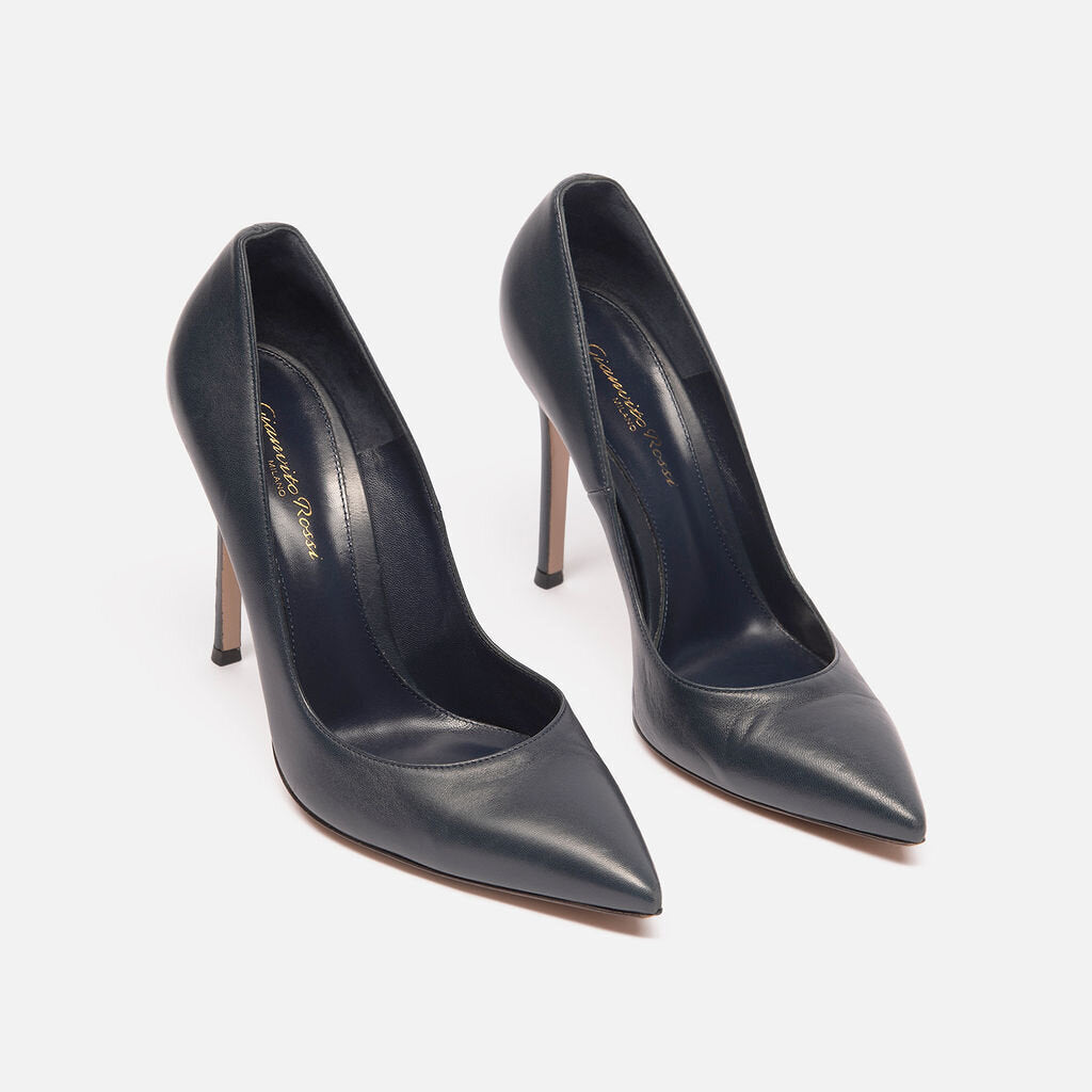 Gianvito Rossi Navy Leather Point Toe Pumps