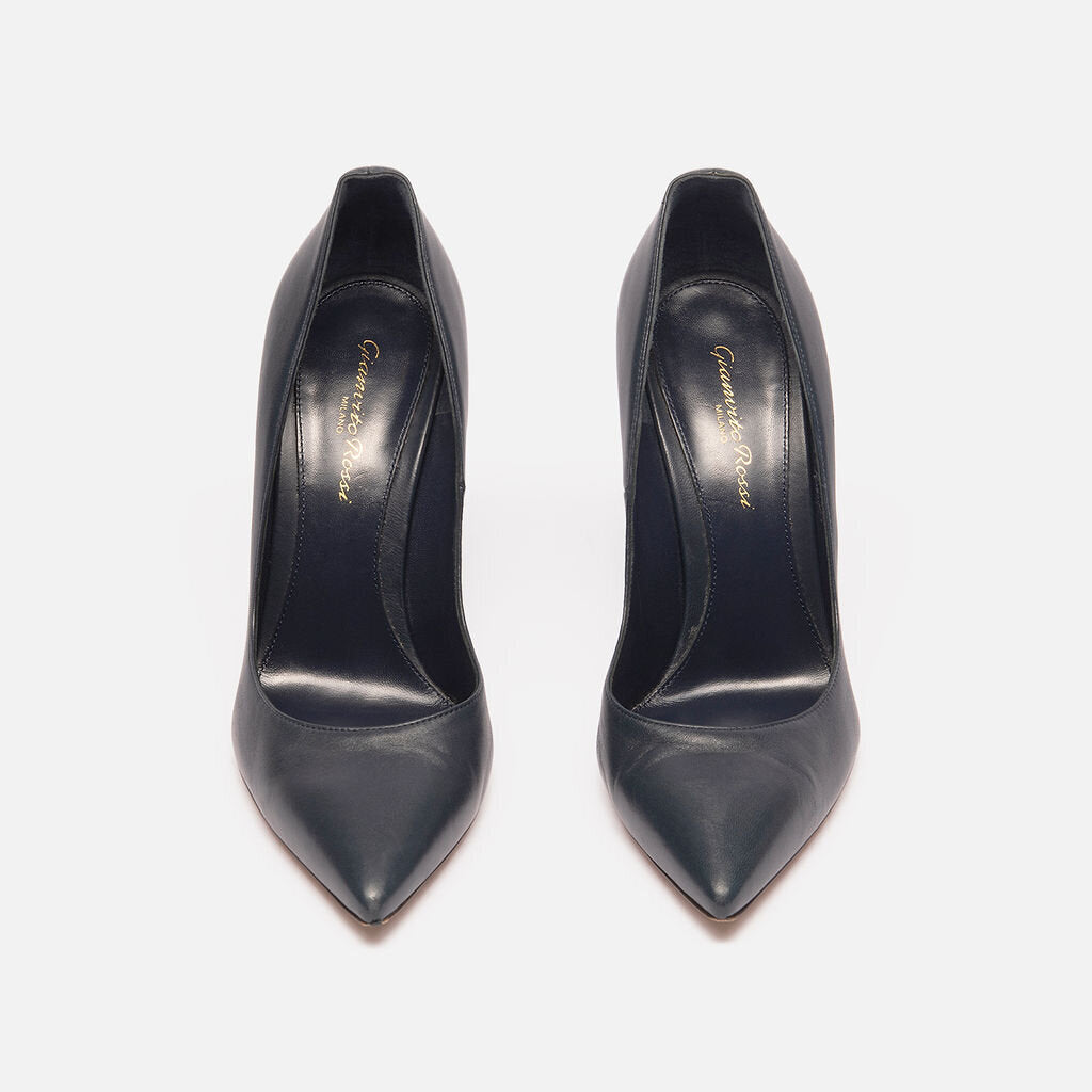 Gianvito Rossi Navy Leather Point Toe Pumps