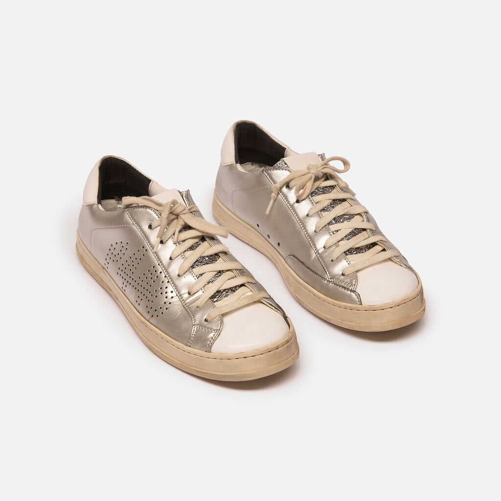 P448 Silver Metallic Tongue
