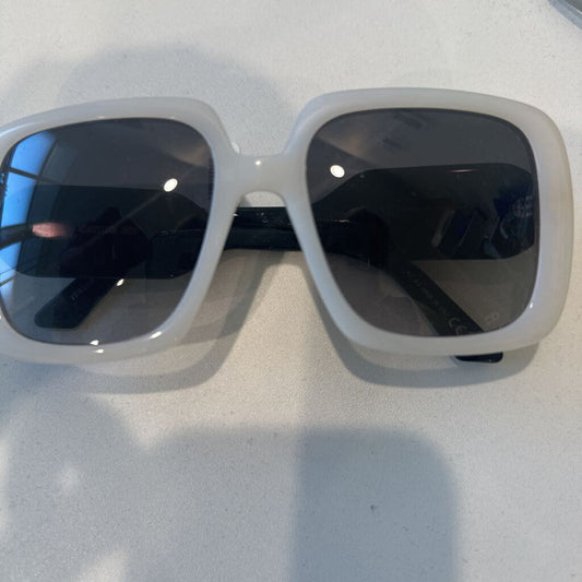 Whtie Black Frame Square Sunglasses w/ case