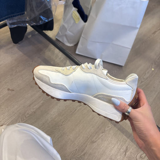 White/Cream Suede Sneaker