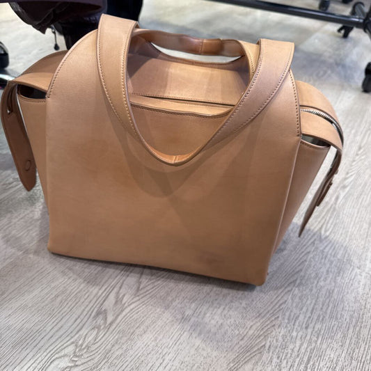 Sand Leather Large TR1 Bag (R:2950)