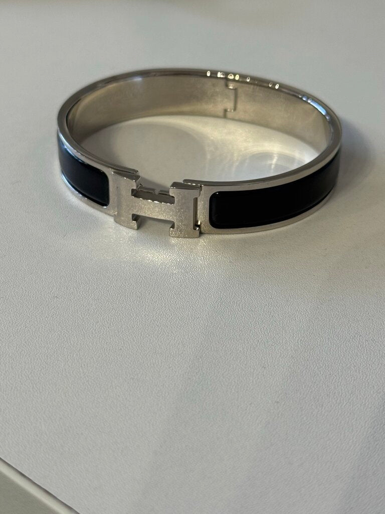 Silver + Black Enamel Clic H Bracelet (770 retail)