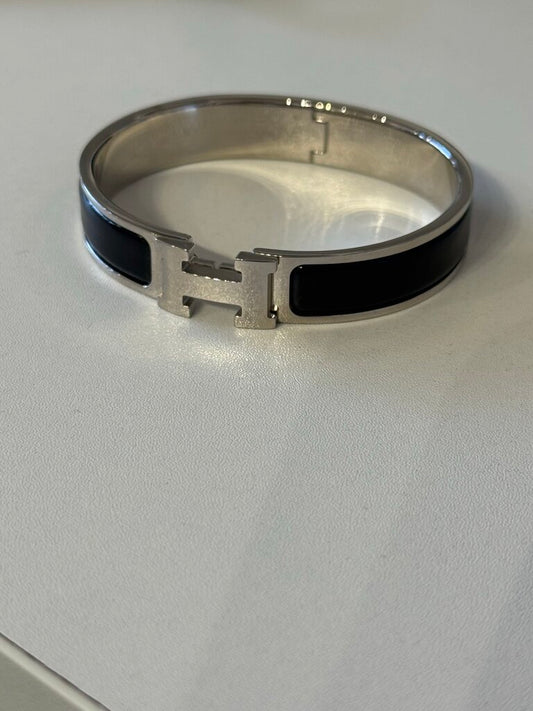 Silver + Black Enamel Clic H Bracelet (770 retail)