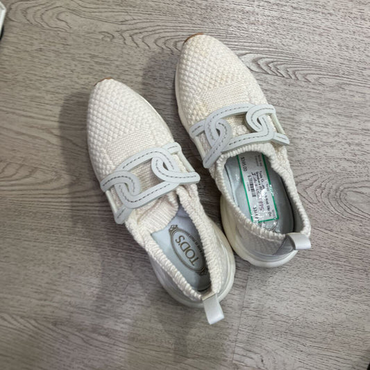 Cream Mesh Knit Slip On Sneakers (875)
