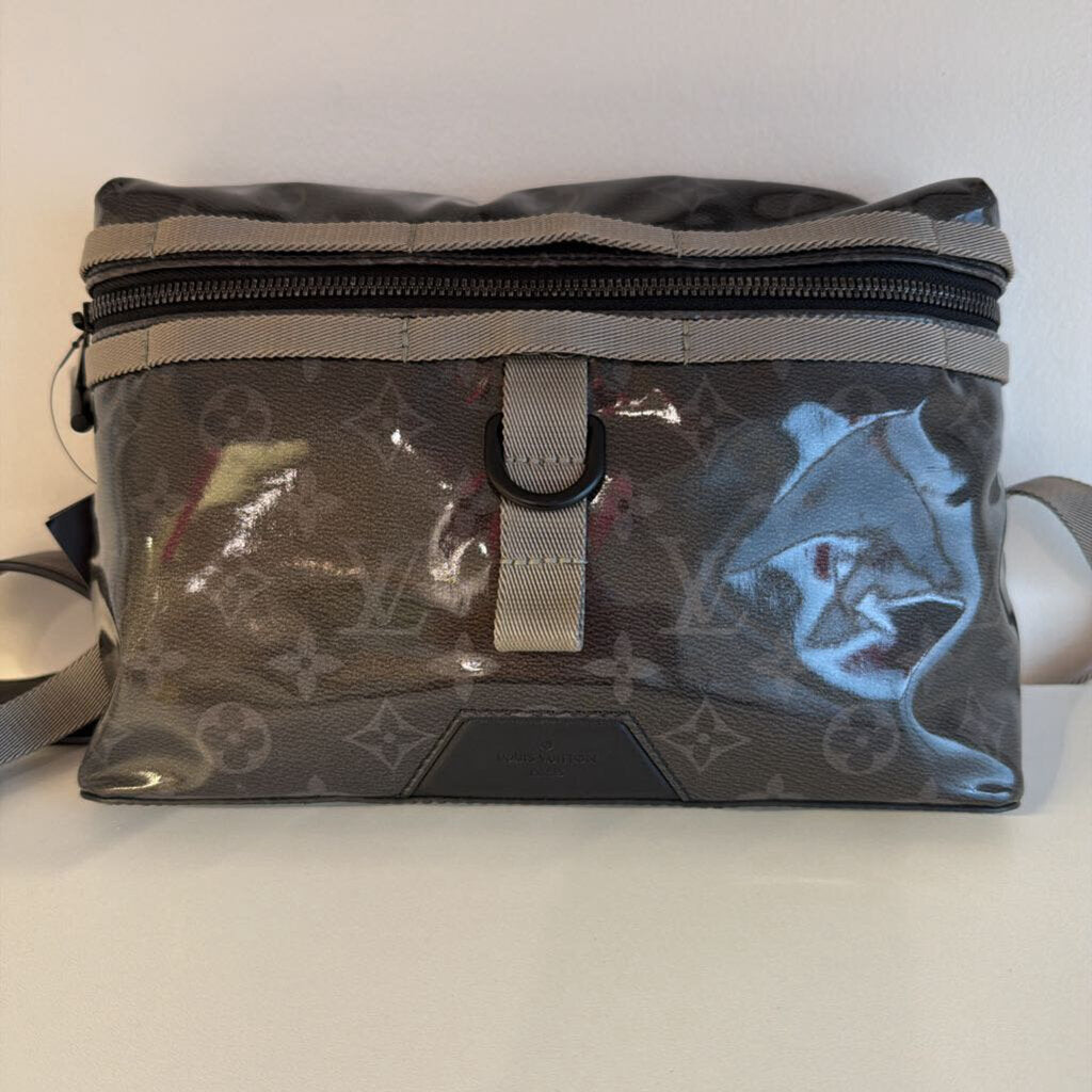 LV Eclipse Glaze Mesenger Black