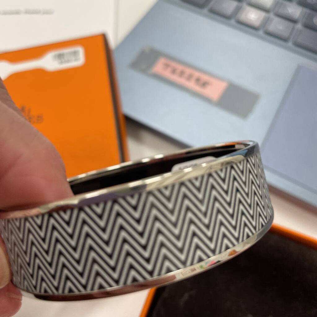 Black/White Print Wide Bangle