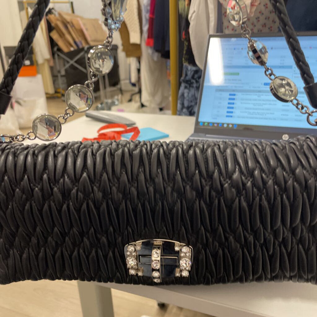 Black Matelasse Crystal Shoulder Bag(est 2580)