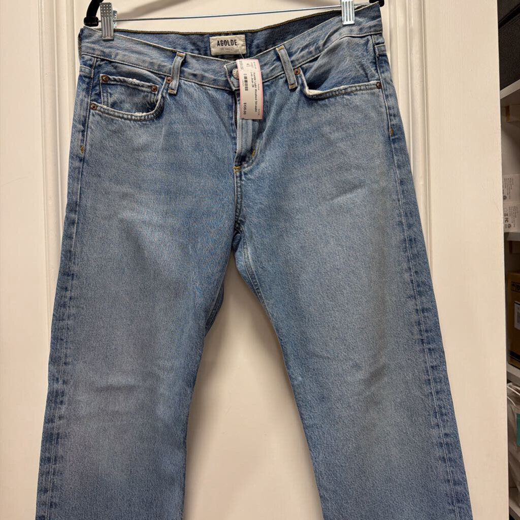 Light Washed Straight Leg Jean