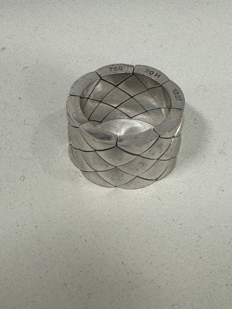 18k WG Matelasse Wide Band Ring
