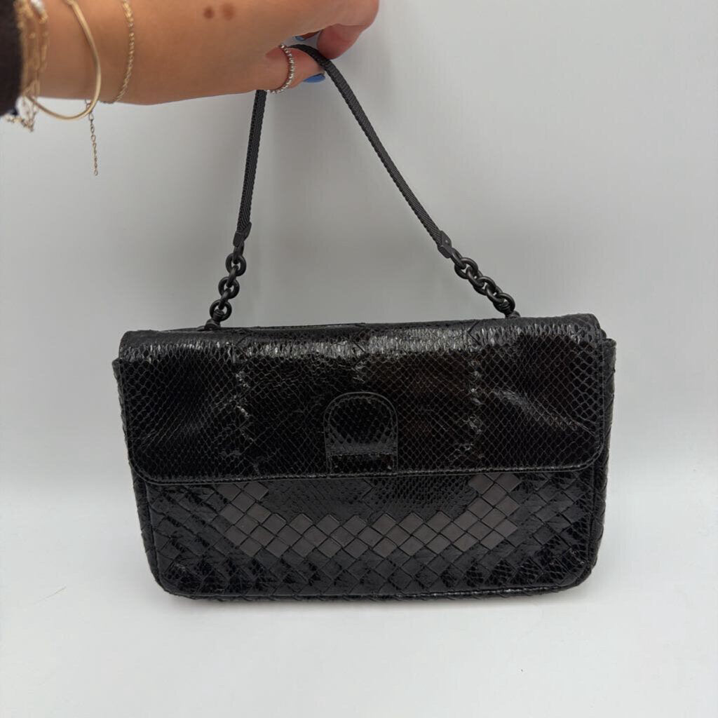 Black Patent Intrecciato Shoulder Bag
