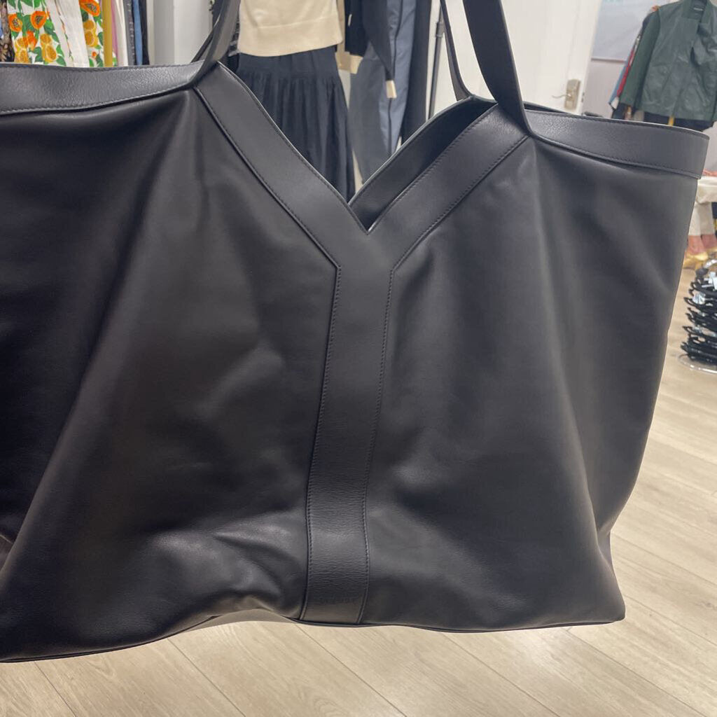 Black Leather Y Tote Bag (est 4400)