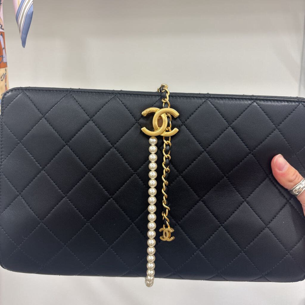 Black Quilted Leather Faux Pearl/Chain Clutch