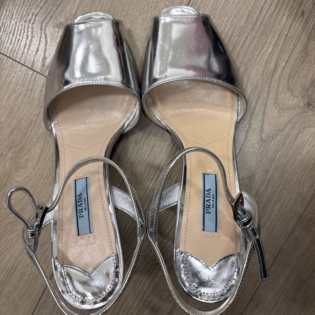 Silve Leather Heart Cut Out Wedge