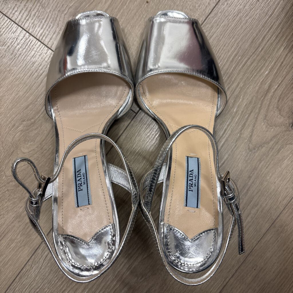 Silve Leather Heart Cut Out Wedge