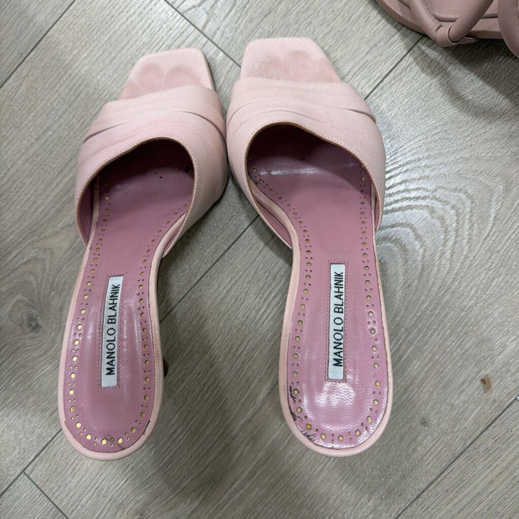 Pink Manolo Blahnik Leather Gold Heel Sandal