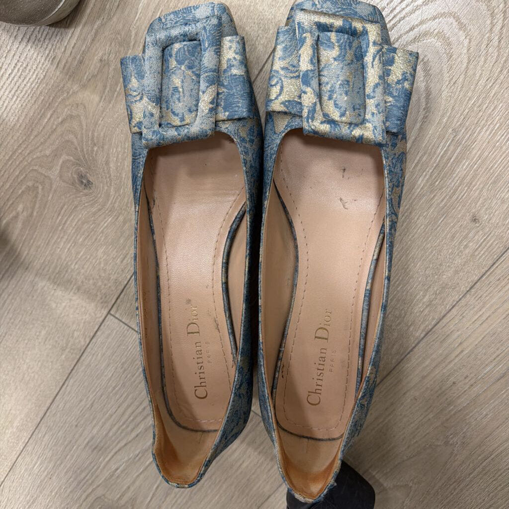 Blue/Tan Brocade Pump With Bow