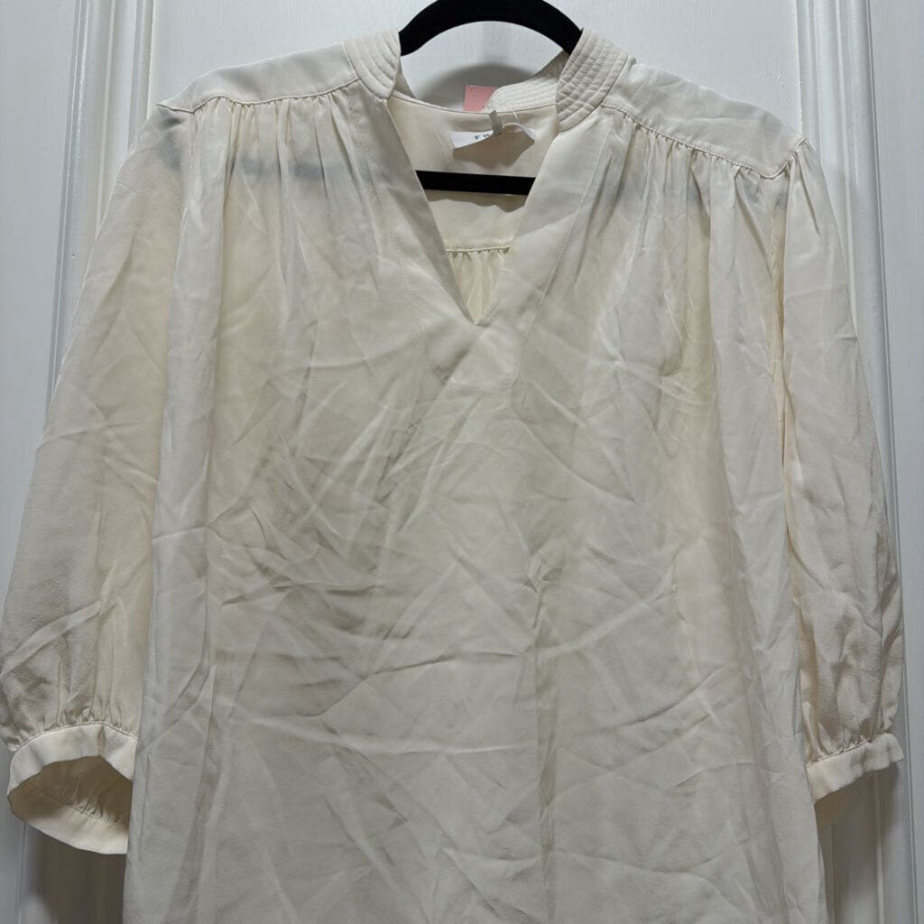 Ivory V Neck 3/4 Sleeve Blouse